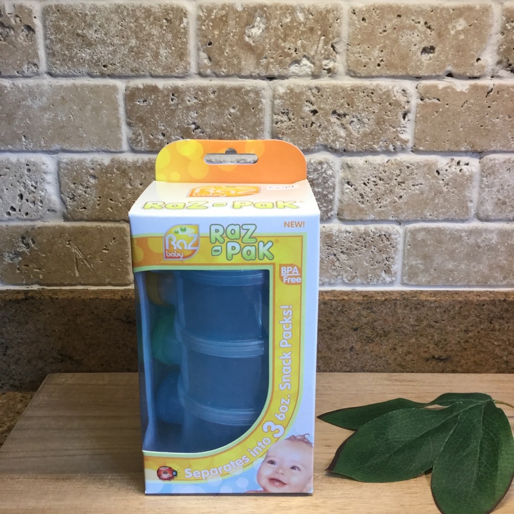 3/$20 - New Razbaby Raz-Pak Formula And Snack Container - Picture 2 of 3